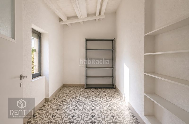 Foto 4aed5d44-8de0-4328-b452-4af0388544a1. Pis amb calefacció aparcament a Centre-Barri Vell Girona