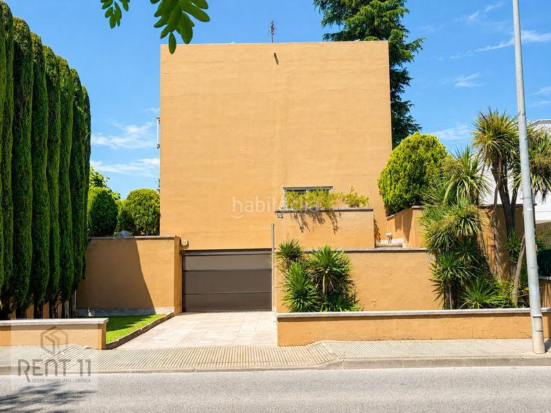 Foto 2ba8cfbd-1219-49a6-8b25-b675459e418e. Casa amb calefacció aparcament piscina a Palau Girona