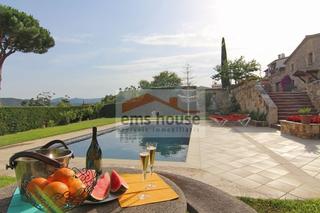 Casa a Urbanitzacions. Espectacular masia catalana en venta cerca de platja daro