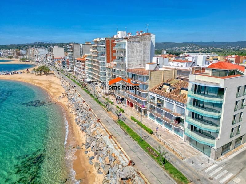 Foto 2880a3f6-457f-4559-a8f1-aafb55dc86fe. Apartamento estribord primera línia de mar Sant Antoni en Sant Antoni de Calonge