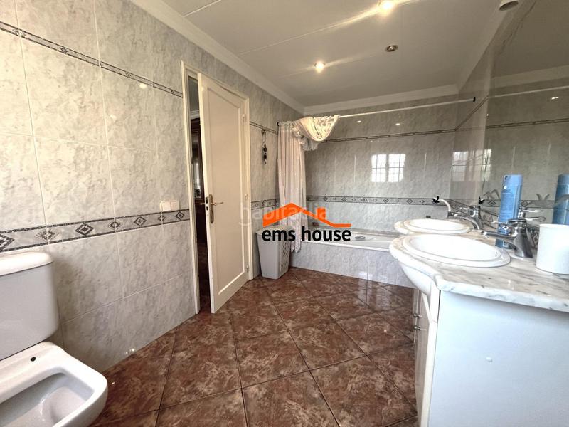 Foto 758bc5b5-71c6-405c-a21b-05a65ce7b8c5. Casa amb aparcament a Mont-ras