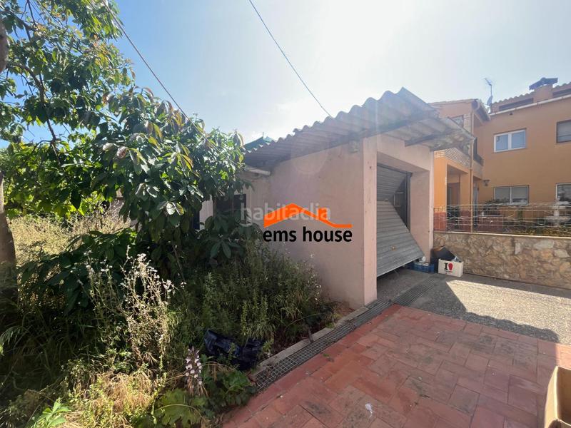 Foto b4571efc-c904-4d15-8f48-fb843d462893. Casa amb aparcament a Mont-ras