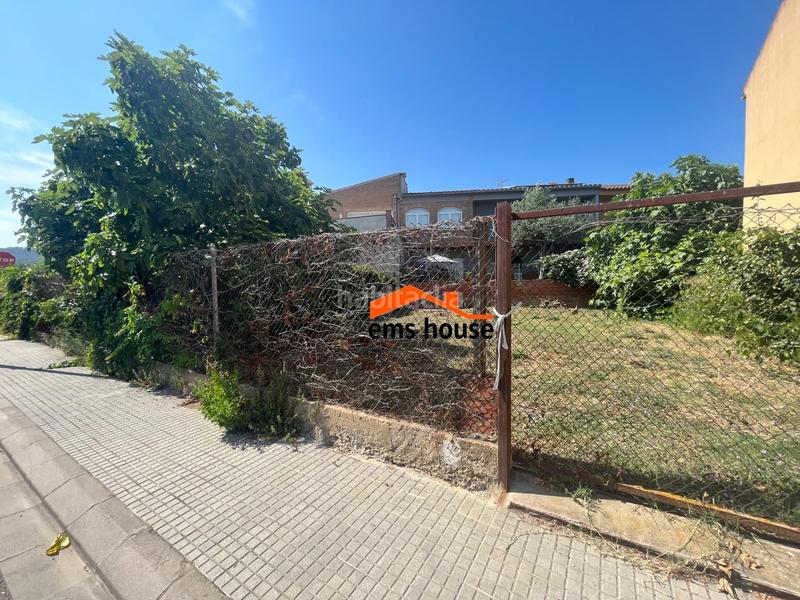 Foto 0fe8ba3b-6eaf-4c67-b036-ad21dcfc19f0. Terreny residencial a Mont-ras