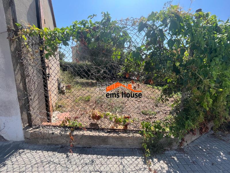 Foto d342a211-2212-4b26-8a1c-e9a2d59060e7. Terreny residencial a Mont-ras