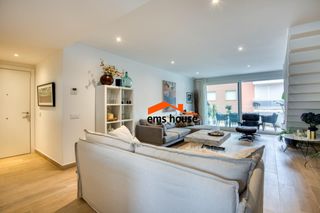 Apartament  Avenida avinguda de la uni�, 3. Espectacular �tico  d�plex de reciente construcci�n, con 3 terra