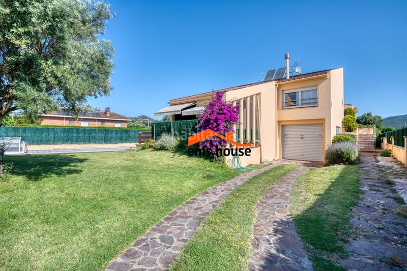 Foto 58a8f9ef-86a4-4535-b805-b5aa839a878a. Casa amb calefacció aparcament piscina a Poble Calonge