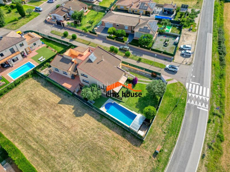 Foto eb72a81d-b0d5-4347-b680-6a2ce56213e3. Casa amb calefacció aparcament piscina a Poble Calonge