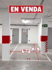 Aparcament cotxe a Sant Antoni. Plaza de aparcamiento con trastero en venta  pk 14  tr 14