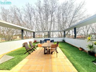 Maison  Avenida pineda. Con local en la mejor zona can bou