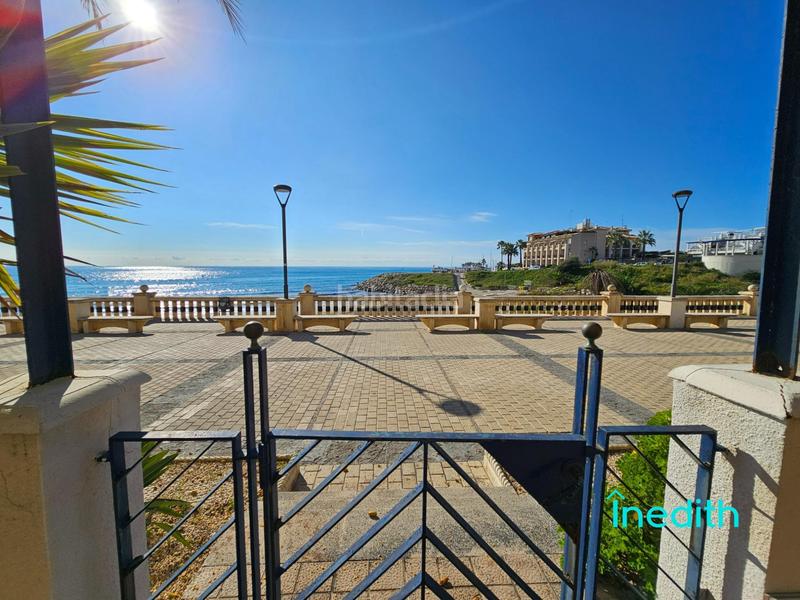 Foto c46e0917-46e5-4dcf-8840-9b77dd8ec5c8. Pis amb calefacció aparcament piscina a Aiguadolç - Sant Sebastià Sitges
