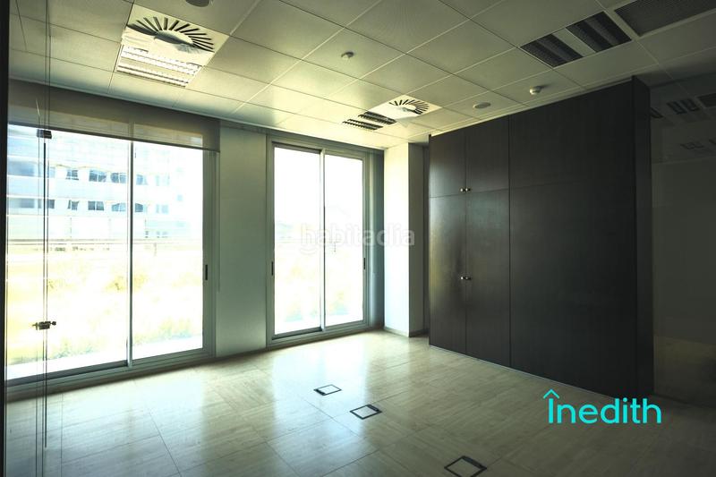 Foto 0823f43d-9733-4f34-b83b-291a030e762e. Location bureau avec chauffage dans Sant Cosme-La Granja Prat de Llobregat (El)