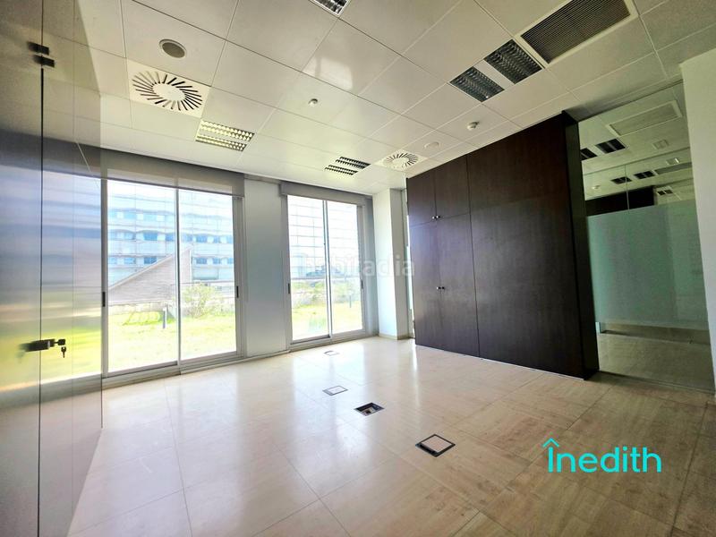 Foto 889ae2a8-2f35-4ae1-b3c6-656c58a8fc2f. Location bureau avec chauffage dans Sant Cosme-La Granja Prat de Llobregat (El)