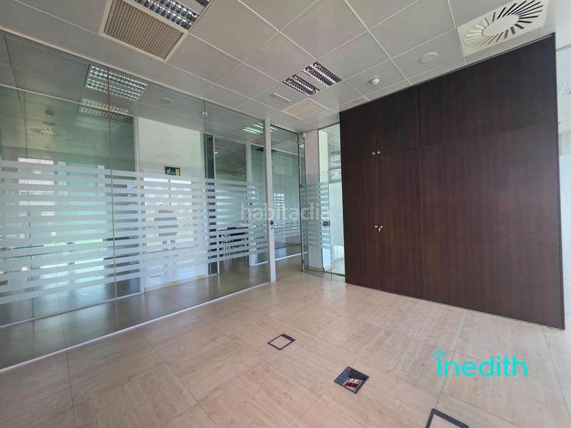 Foto a6fd2c40-80c0-4bc7-b5ff-ed2d6d5398cb. Location bureau avec chauffage dans Sant Cosme-La Granja Prat de Llobregat (El)