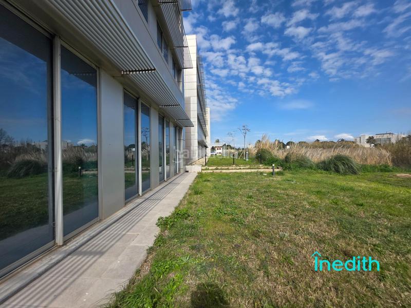 Foto b2b5e302-81d3-4091-8240-fc709b44c794. Location bureau avec chauffage dans Sant Cosme-La Granja Prat de Llobregat (El)