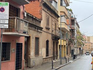 Terreny residencial  Carrer prat d'en roquer. Solar urbano residencial en venta en zona maragall,   oportunida