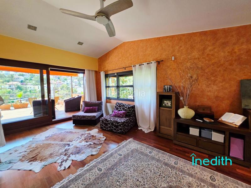 Foto 05b70ccc-ee03-4c6f-9715-2d2506124da0. Casa con riscaldamento parcheggio in Montmar Castelldefels