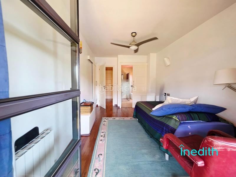 Foto 31cb2523-6638-4a93-9646-cd59822324d8. Casa con riscaldamento parcheggio in Montmar Castelldefels