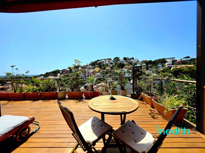 Foto 5cb0f00f-ea60-4656-ab51-620b25e118c5. Casa con riscaldamento parcheggio in Montmar Castelldefels