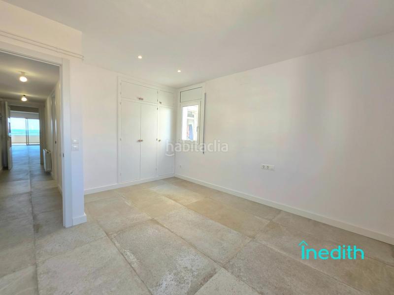 Foto 079464fc-b2b3-4216-9093-439ecdefa166. Piso impresionante piso playa mirando al mar, primera linea con acabados alta calidad, finca señorial. en Calafell