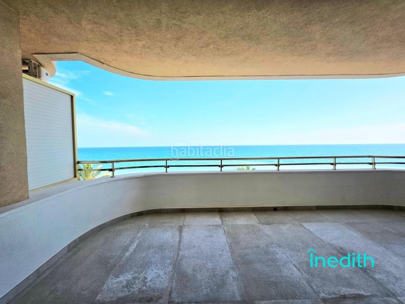 Foto 861fdef2-25b8-426a-b386-44c337e3f9e5. Piso impresionante piso playa mirando al mar, primera linea con acabados alta calidad, finca señorial. en Calafell