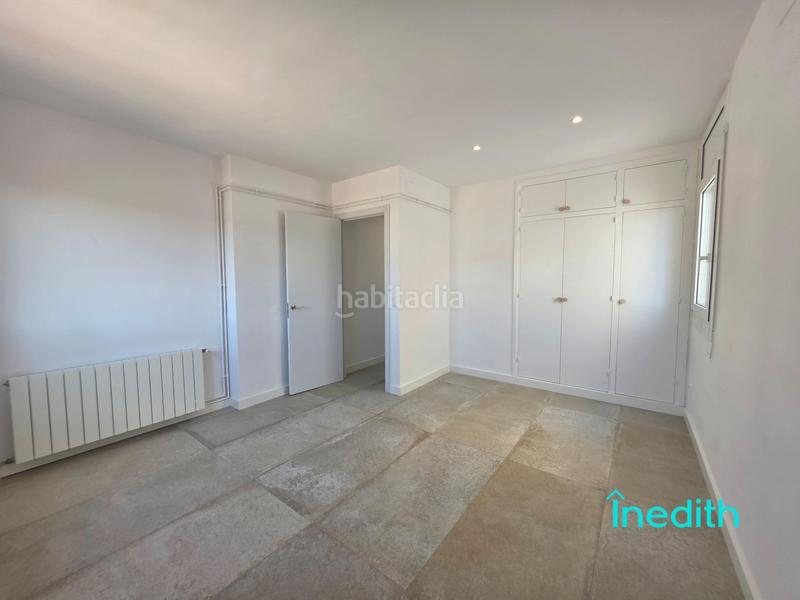Foto c76e0da6-1037-4f32-a54d-c5fccf25467b. Piso impresionante piso playa mirando al mar, primera linea con acabados alta calidad, finca señorial. en Calafell