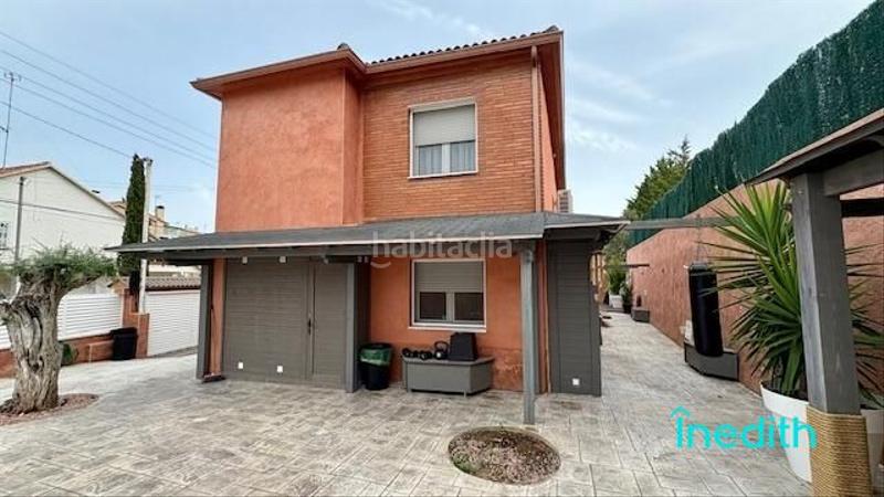 Foto 1a1c6569-e32d-465f-8013-7bbe1147a221. Chalet casa o chalet independiente en zona residencial con piscina, como nueva! en Cunit