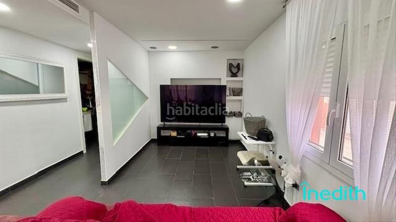 Foto 35c4ab72-7be6-4dc9-9829-ee537204e519. Chalet casa o chalet independiente en zona residencial con piscina, como nueva! en Cunit