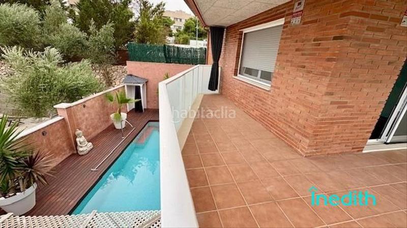 Foto 4e750d9e-69ee-4847-ac4a-b747bb7ed286. Chalet casa o chalet independiente en zona residencial con piscina, como nueva! en Cunit