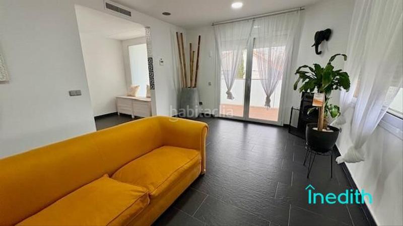 Foto 967d591b-6fc0-49fa-a63a-e2c66f69a10d. Chalet casa o chalet independiente en zona residencial con piscina, como nueva! en Cunit