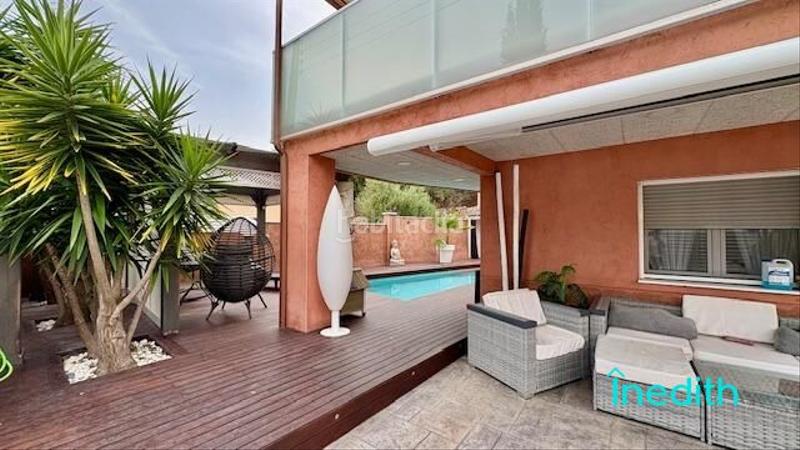 Foto af3e7e2d-5faf-490b-9844-bc34afedf254. Chalet casa o chalet independiente en zona residencial con piscina, como nueva! en Cunit