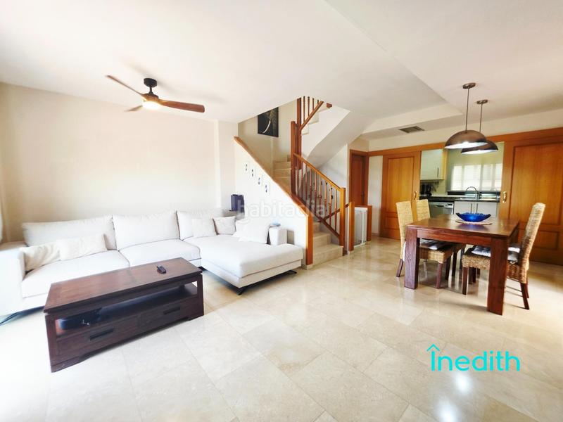 Foto 125c8ba6-e5f4-4fef-98d0-838f54ea940d. Casa adossada amb calefacció aparcament a Santa Maria-l´Eixample-Sud Sumella Cubelles