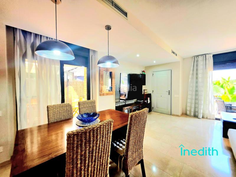 Foto 250625c6-8a74-4f18-8e46-92b5e9202e9d. Casa adossada amb calefacció aparcament a Santa Maria-l´Eixample-Sud Sumella Cubelles