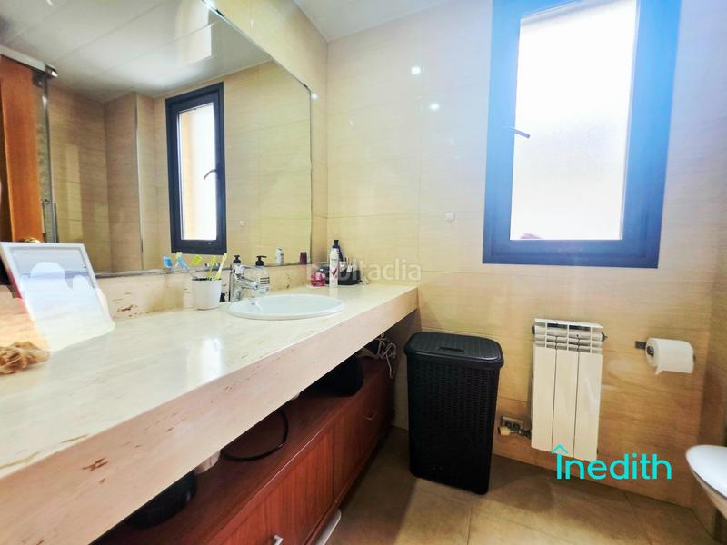 Foto 6cbd8299-973b-4e4e-83c6-1adfc9b9a872. Casa adossada amb calefacció aparcament a Santa Maria-l´Eixample-Sud Sumella Cubelles