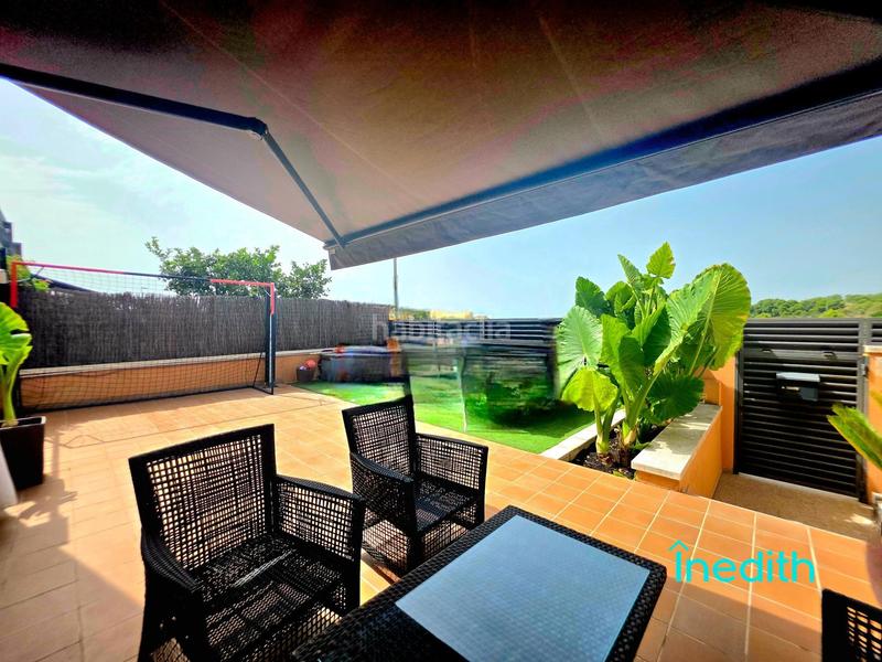 Foto 8a90aee0-69bd-4e2f-9f3e-c608cd14dd3a. Casa adossada amb calefacció aparcament a Santa Maria-l´Eixample-Sud Sumella Cubelles