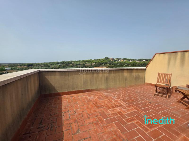 Foto a001dfd5-b16d-41a9-9bb3-e508073e71d9. Casa adossada amb calefacció aparcament a Santa Maria-l´Eixample-Sud Sumella Cubelles