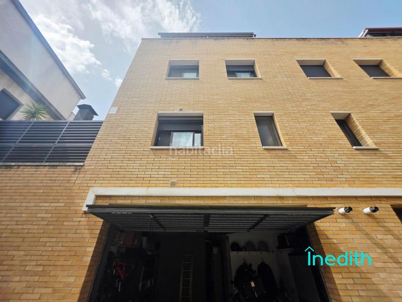 Foto bd0f369b-e5ae-4395-b0d2-45ed29bacca8. Casa adossada amb calefacció aparcament a Santa Maria-l´Eixample-Sud Sumella Cubelles