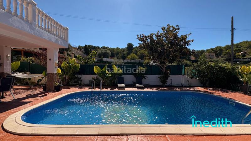 Foto 161a2edb-e3dd-4252-9450-bce122041ea0. Xalet amb calefacció aparcament piscina a costa Cunit - els jardins - els rosers Cunit
