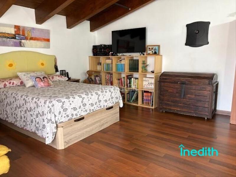 Foto 2fbf6915-6180-448f-aebb-396ca82fbf75. Xalet amb calefacció aparcament piscina a costa Cunit - els jardins - els rosers Cunit