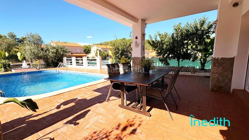 Foto b3a49935-bfdf-4d02-b380-ee1f89252886. Xalet amb calefacció aparcament piscina a costa Cunit - els jardins - els rosers Cunit