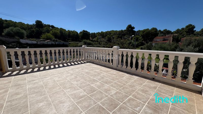 Foto be3891a1-3d36-4cae-a169-232765d7b29d. Xalet amb calefacció aparcament piscina a costa Cunit - els jardins - els rosers Cunit