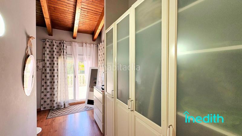 Foto f2489b3e-f26c-4c7d-940c-5dc31130c1c0. Xalet amb calefacció aparcament piscina a costa Cunit - els jardins - els rosers Cunit