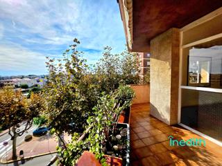 Pis  Passeig sort de la. Bonito piso esquinero con mucha luz en el centro y a dos pasos d