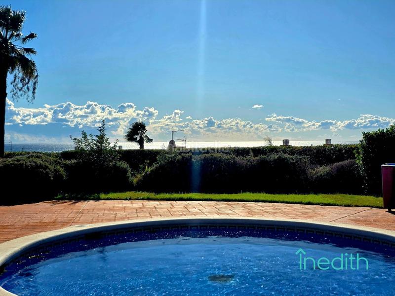 Foto 789c85c1-3187-4c2e-a35d-1d5eba4df3eb. Casa amb calefacció aparcament piscina a El Poal Castelldefels