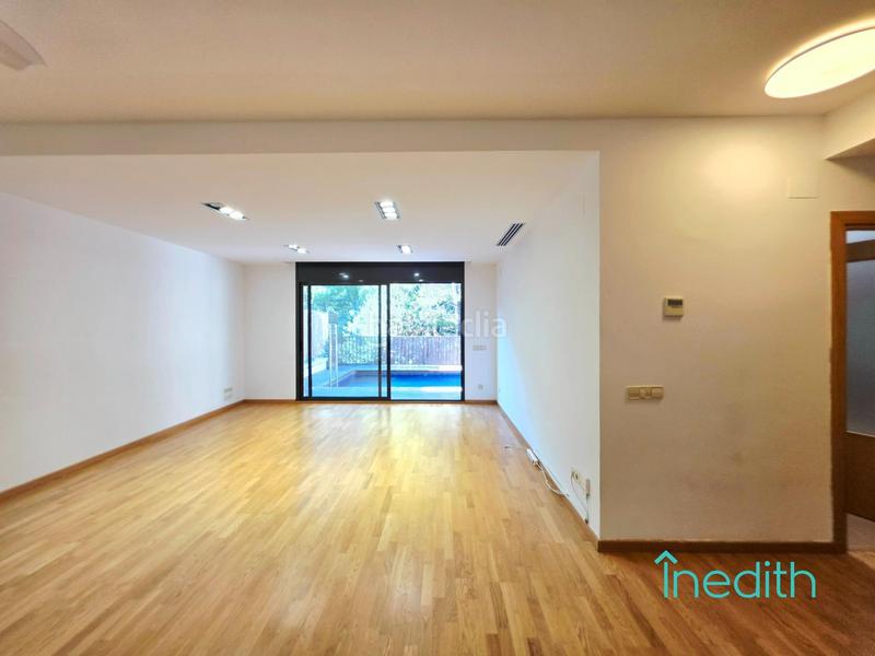 Foto e0f6f9ee-dadf-4d0c-afde-8cc0a9d1226b. Casa amb calefacció aparcament piscina a El Poal Castelldefels