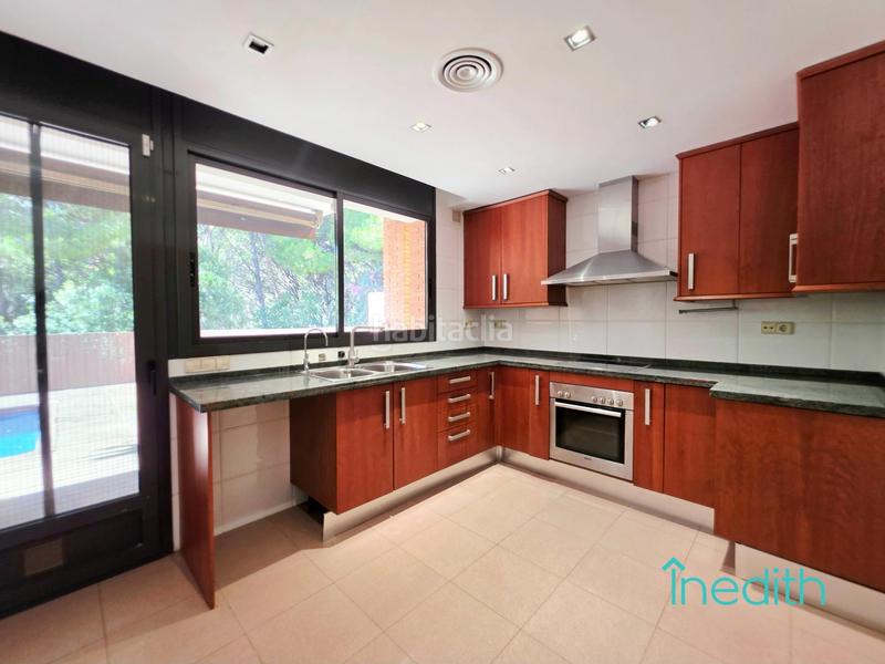 Foto e4aead9c-e293-4d6c-8d8e-f2528c640e6a. Casa amb calefacció aparcament piscina a El Poal Castelldefels