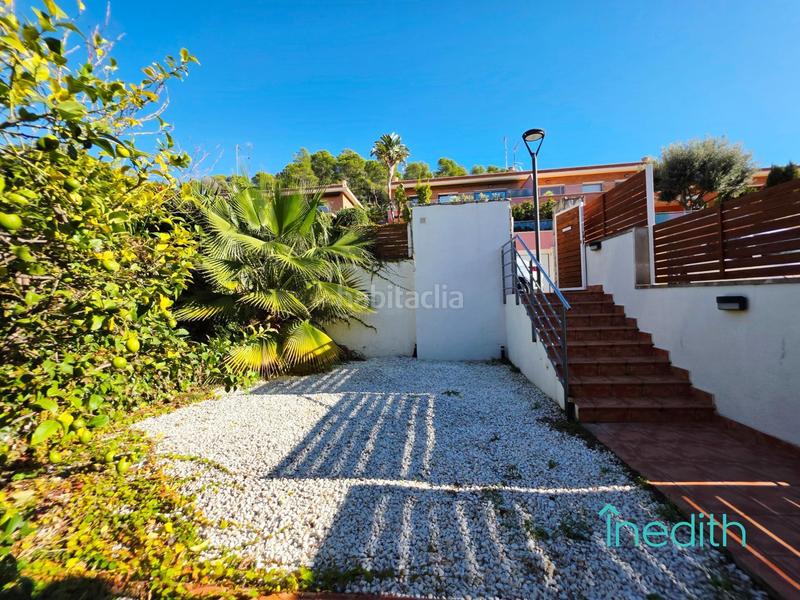 Foto 13892310-f256-4278-afa5-f332772e9acf. House with heating parking pool in les botigues de Sitges Sitges