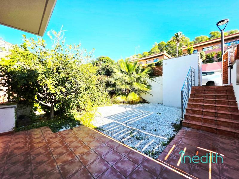 Foto 75d008de-fe64-4f43-b2d3-8dbb9aab6a0b. House with heating parking pool in les botigues de Sitges Sitges