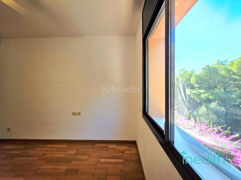 Foto c4c490c4-e883-4533-8f8d-8780d3c979ea. House with heating parking pool in les botigues de Sitges Sitges