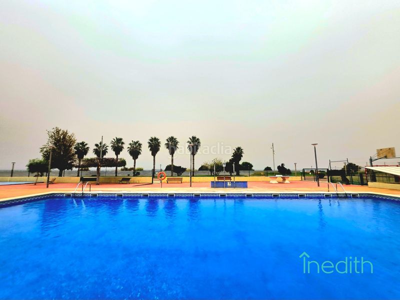 Foto d62bd38a-4ed3-4d84-9fbb-5b36ac6ed62f. Pis amb calefacció piscina a Les Salines-Pla de Sant Pere Cubelles