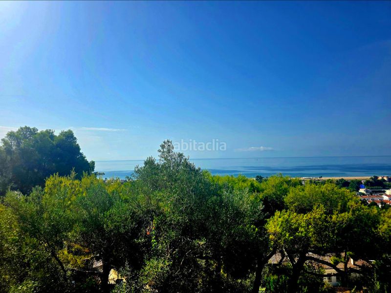 Foto b4eee8d2-3a20-4ca3-a0c5-78ee5cf9068a. Casa amb calefacció aparcament piscina a Bellamar Castelldefels
